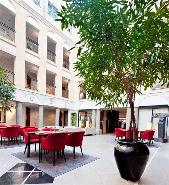 MJ's Hotel 3