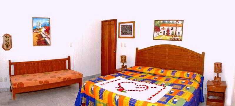 Hotel Villas Mercedes 5