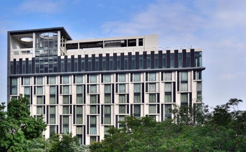 Courtyard By Marriott 3