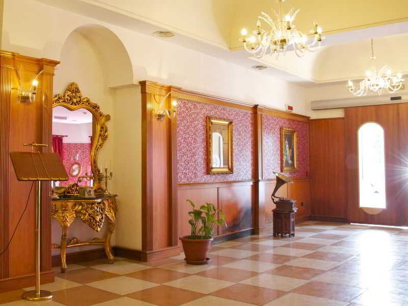 Business Hotel 4