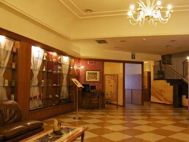 Business Hotel 5