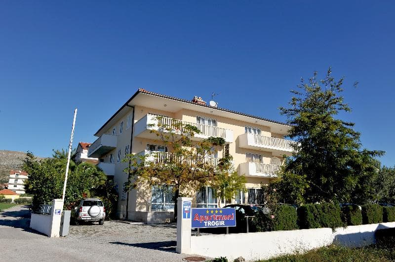 ApartmaniTrogir 2
