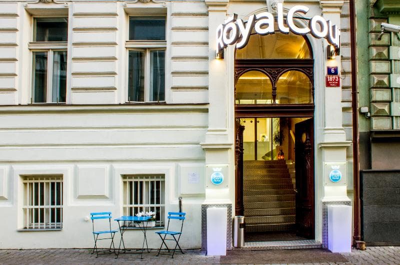 Royal Court Hotel 4