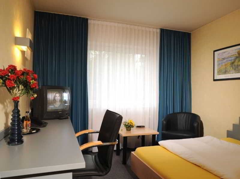 Hotel Triton 2