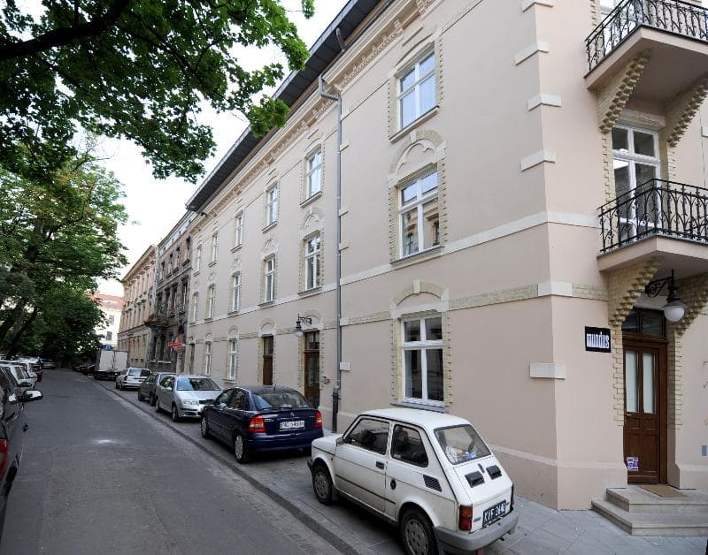 Crystal Suites Old Town 5