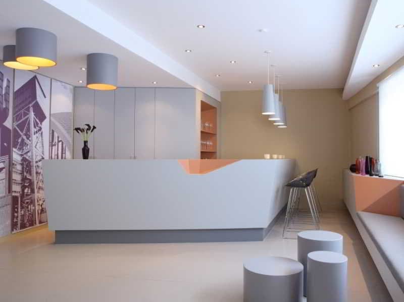 The Grey main