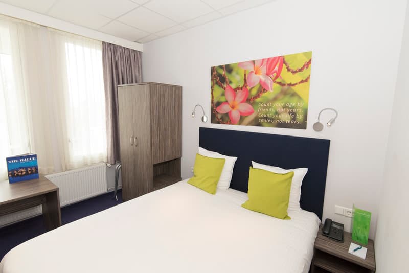 Court Garden Hotel 4