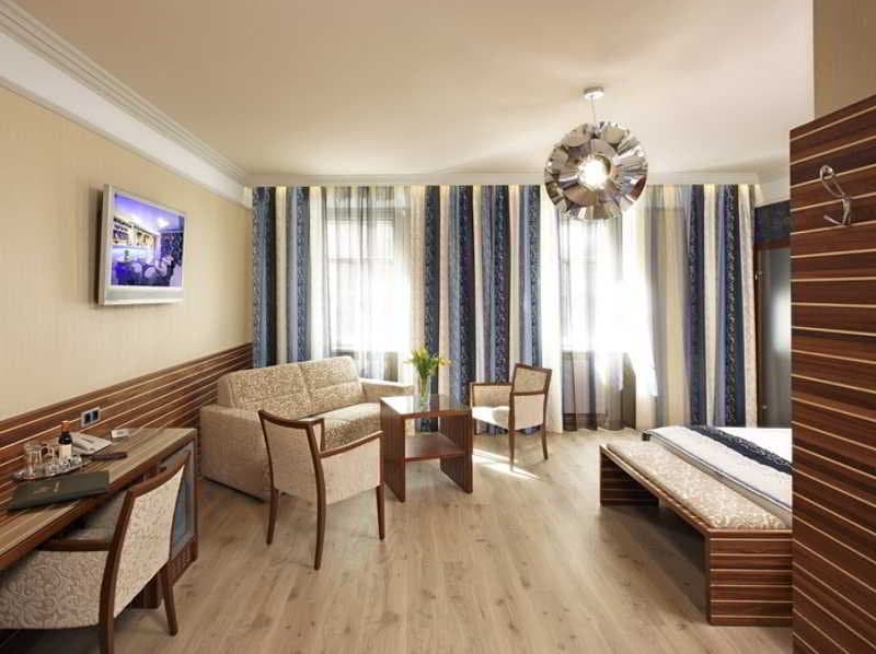 Hotel Vienna 4