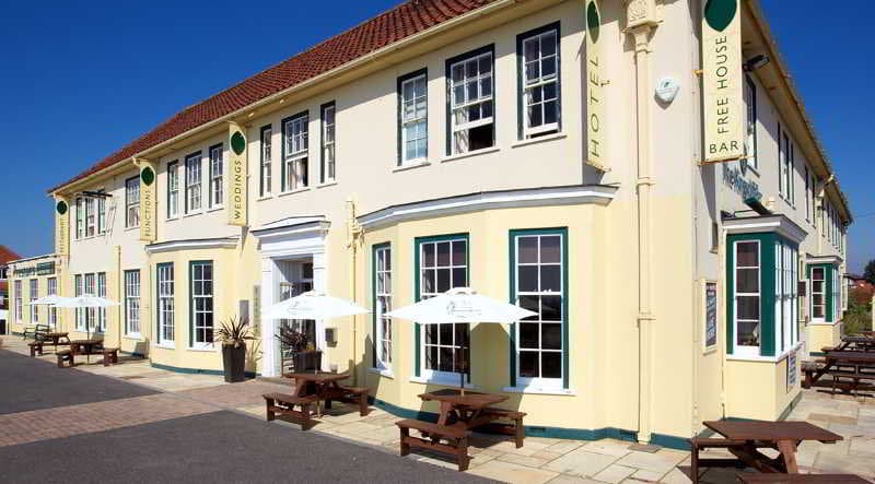 The Kingscliff Hotel main