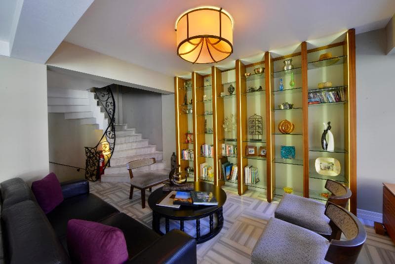 Agora Life Hotel 4