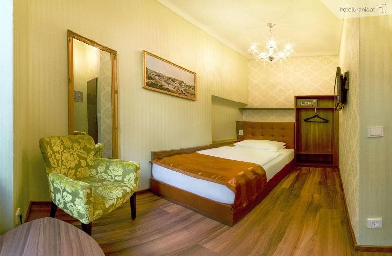 Hotel Urania 4