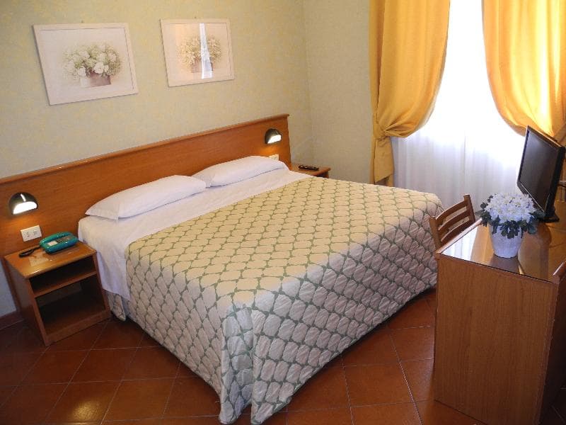 Hotel Corona 2