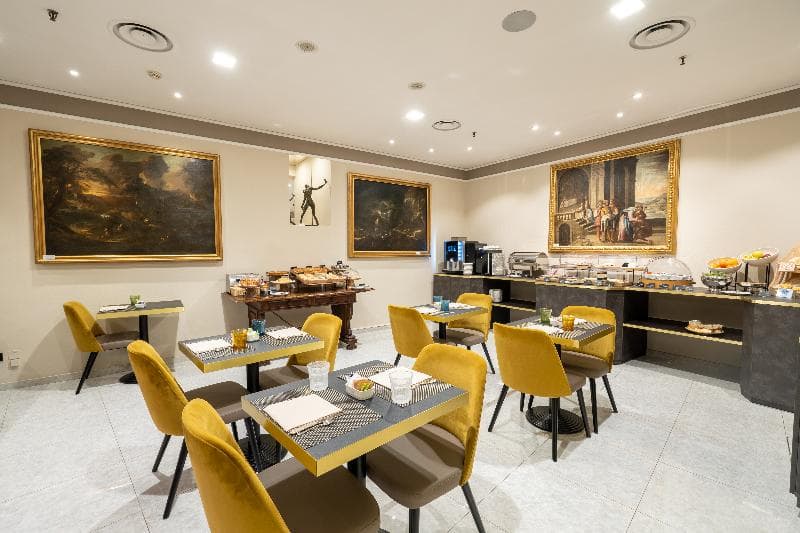 Hotel Regina Milan 2