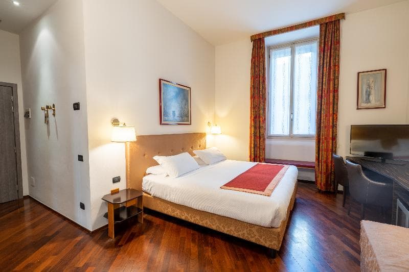 Hotel Regina Milan 3