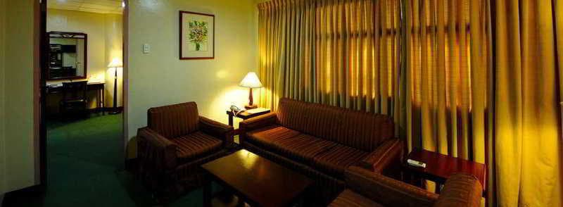 Regency Inn 3