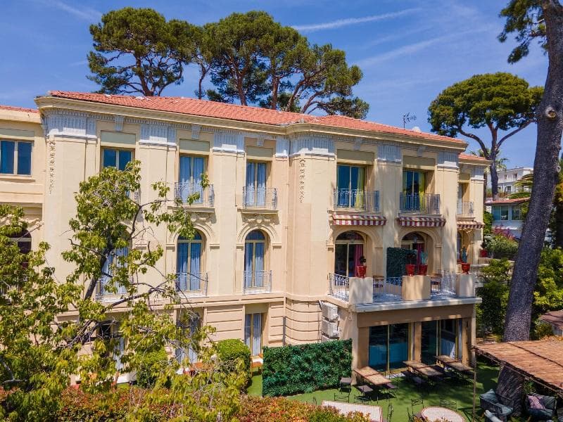 Hotel Du Petit Palais 2