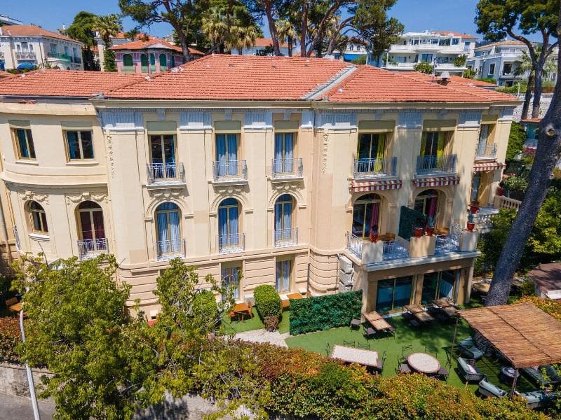 Hotel Du Petit Palais 4