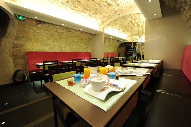 The Originals Boutique, Hotel du Vieux Saule, Paris Le Marais 3