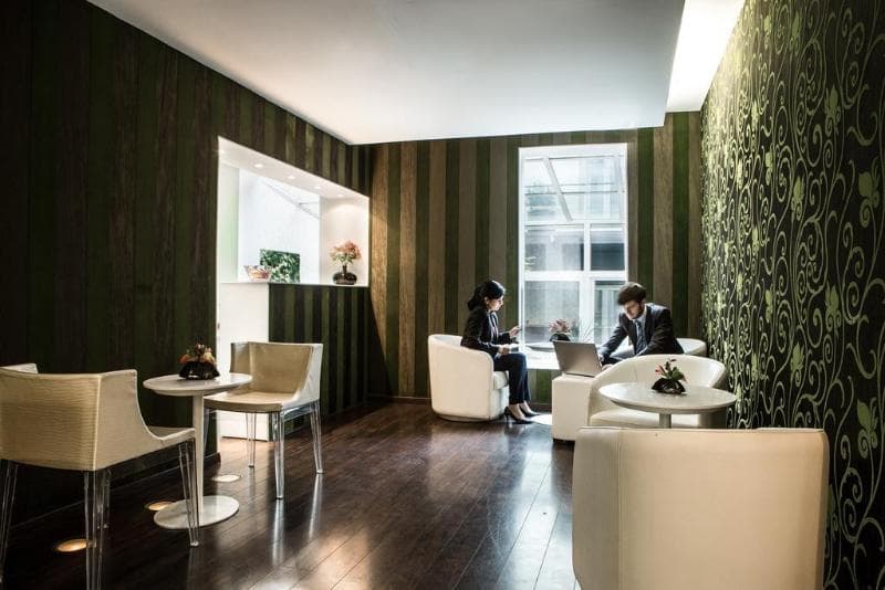 Hotel Le Quartier Bercy-Square 5