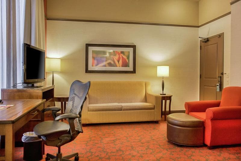 Hilton Garden Inn Milwaukee Downtown 5
