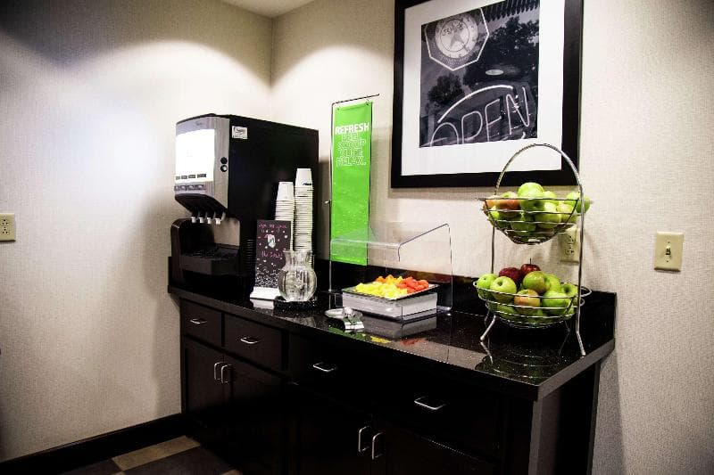 Hampton Inn & Suites Sharon 3