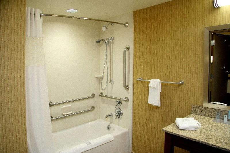 Hampton Inn Waynesburg 4
