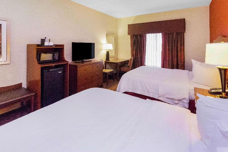 Hampton Inn Waynesburg 5