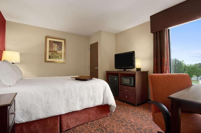 Hampton Inn Magnolia 5