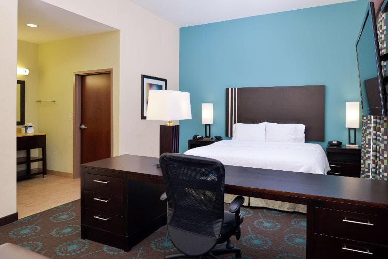 Hampton Inn Beeville 4