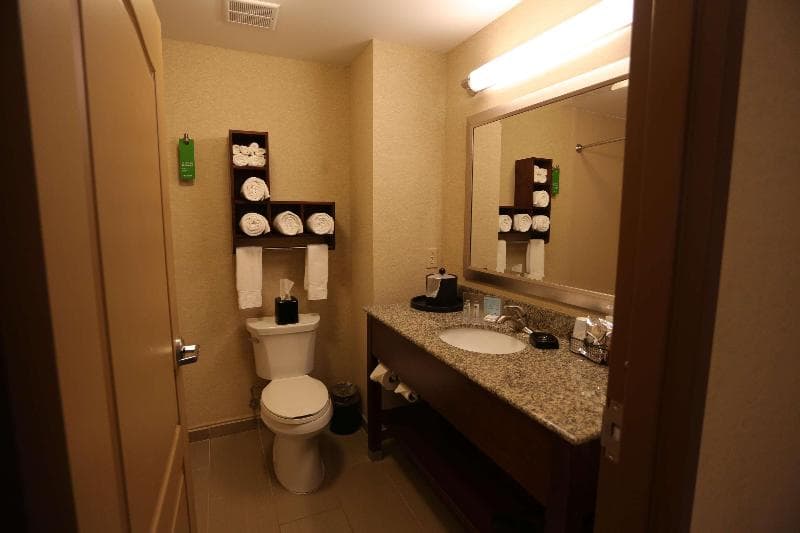 Hampton Inn Atmore 4
