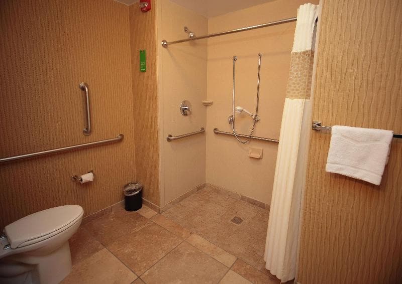 Hampton Inn Milan 4