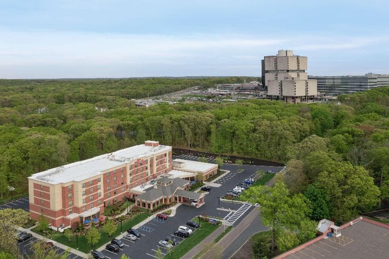 Hilton Garden Inn Stony Brook 2