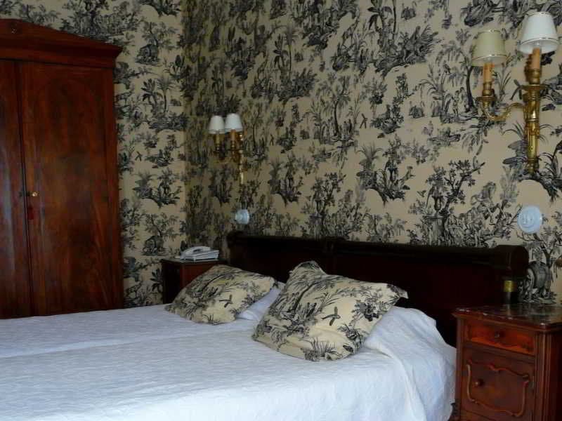 Hôtel de l'Abeille 2