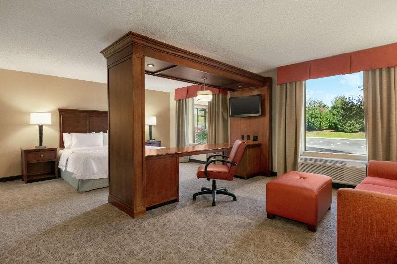 Hampton Inn & Suites Charles Town 4