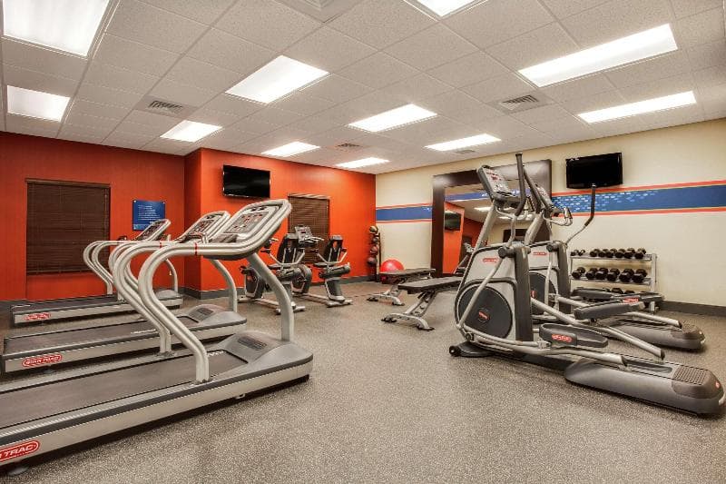 Hampton Inn Ozark 2