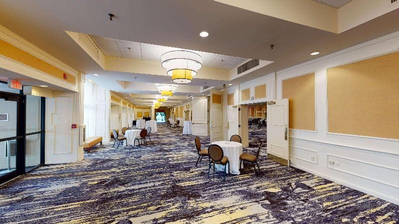 DoubleTree by Hilton Hotel Boston North Shore 5