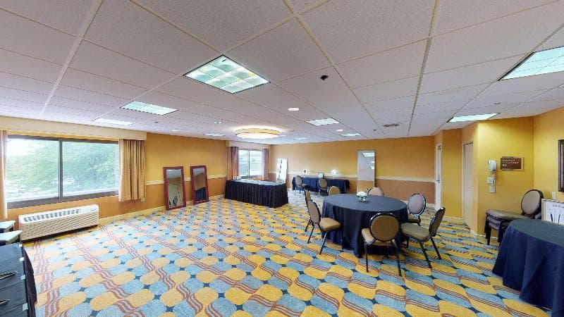 DoubleTree by Hilton Hotel Boston North Shore 2