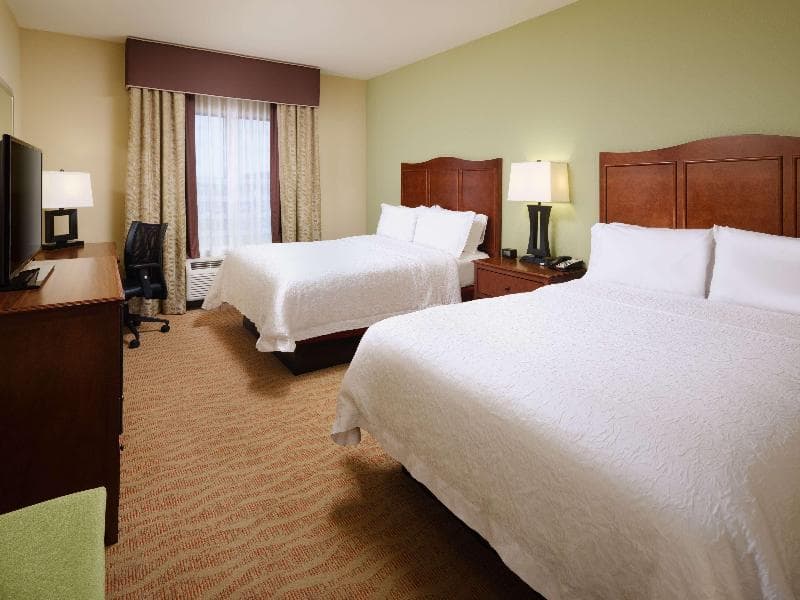 Hampton Inn Cleveland 5
