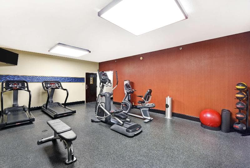 Hampton Inn Athens 2
