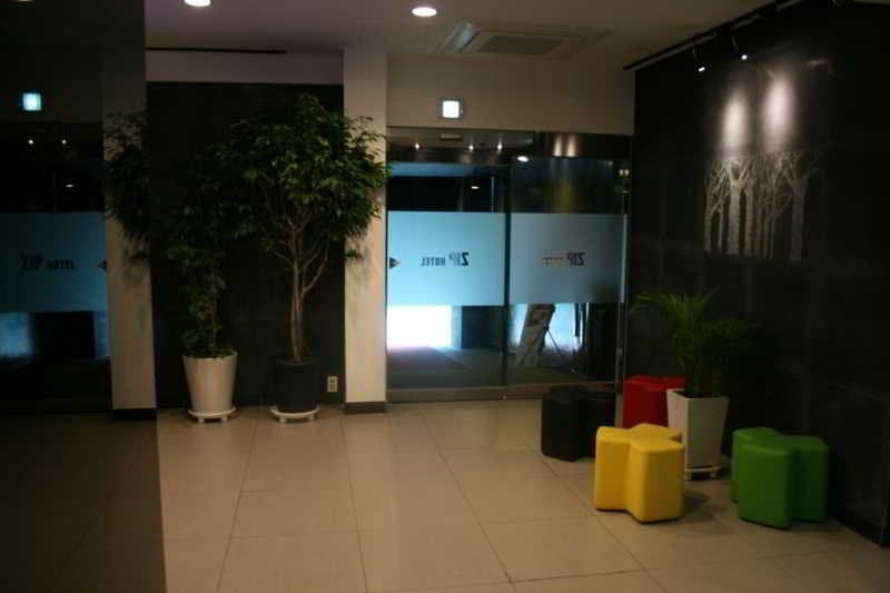 Zip Hotel 5