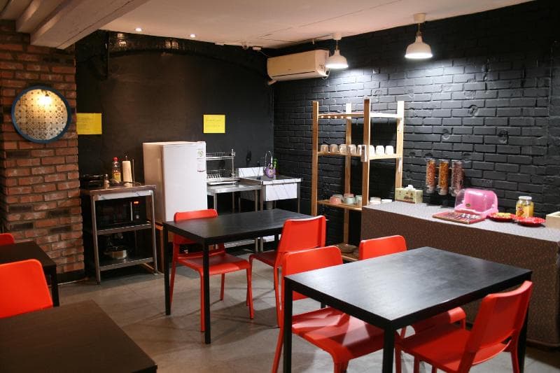Zip Hotel 2