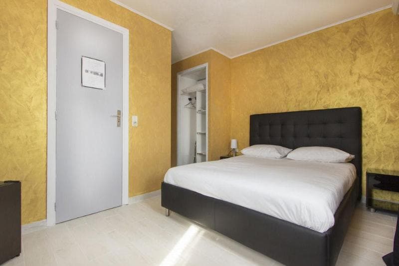 Hotel des Congrès & Festivals 3