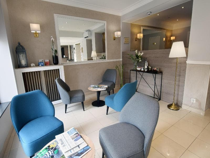 Alyss Saphir Cambronne Eiffel 2
