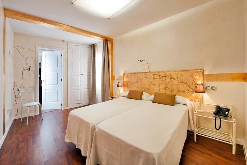 YIT Puerta Bisagra 2