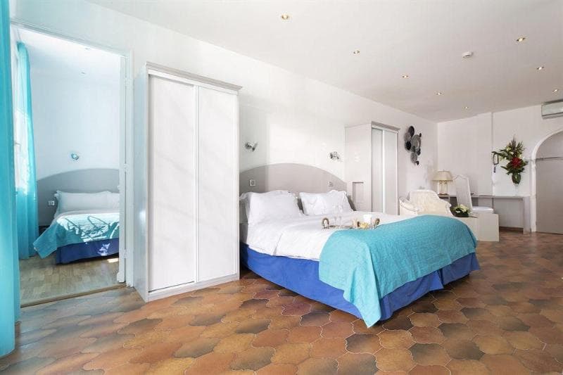Hôtel Juan Beach 5