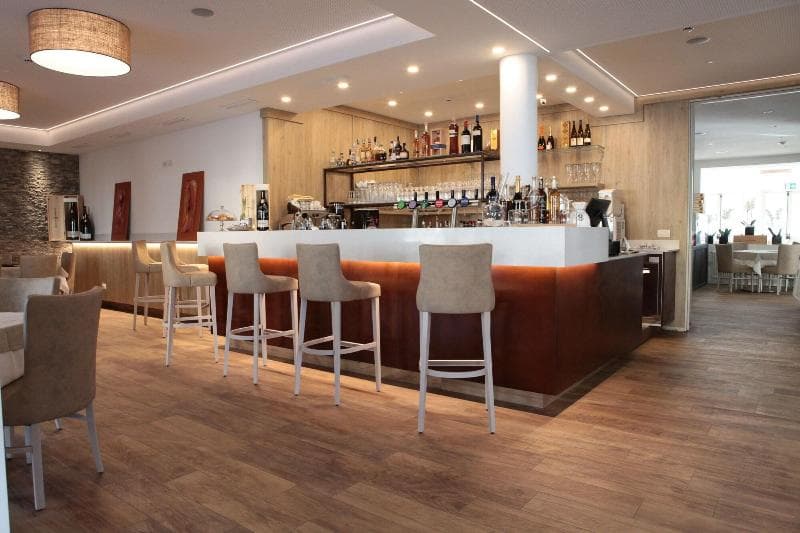 Athos Hotel main