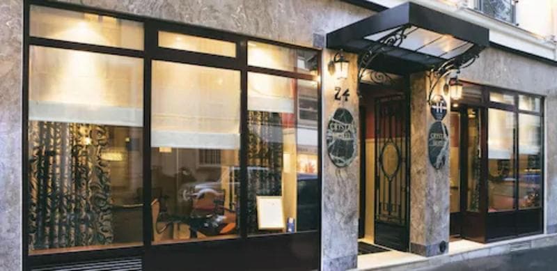 Crystal Hotel 5