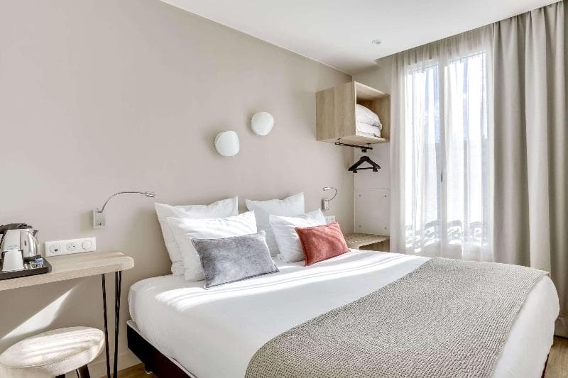 Hotel CourSeine 5