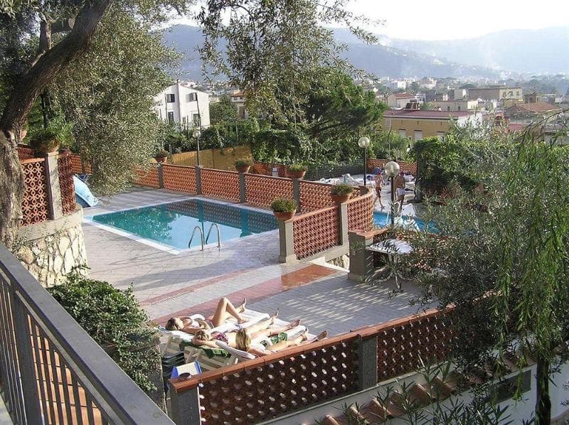 Bleu Village Residence 4