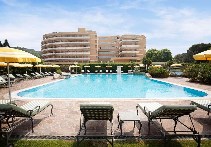Hotel Sporting photo 1